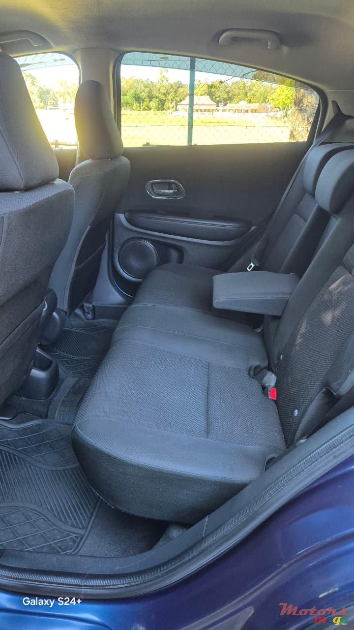 2014' Honda HR-V Vezel photo #7