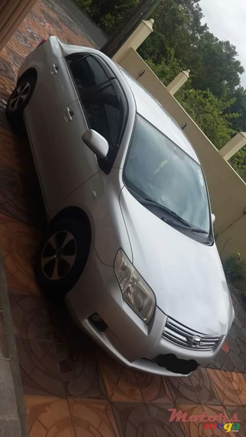 2007' Toyota Axio photo #1