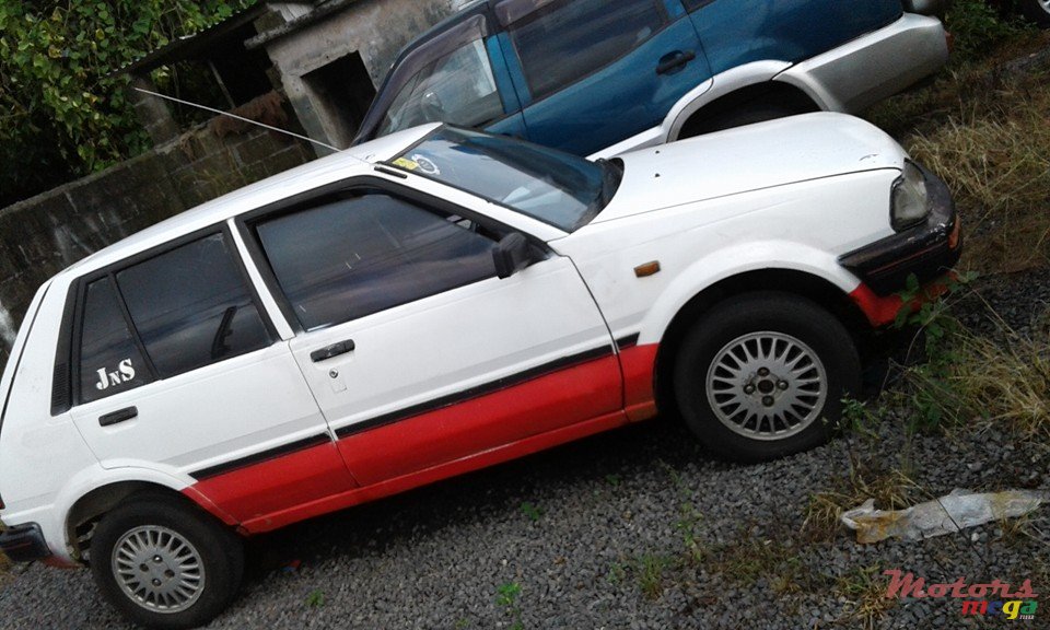 1988' Toyota Starlet photo #1