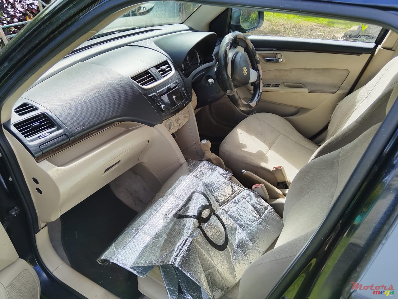 2013' Suzuki Swift DZIRE photo #4