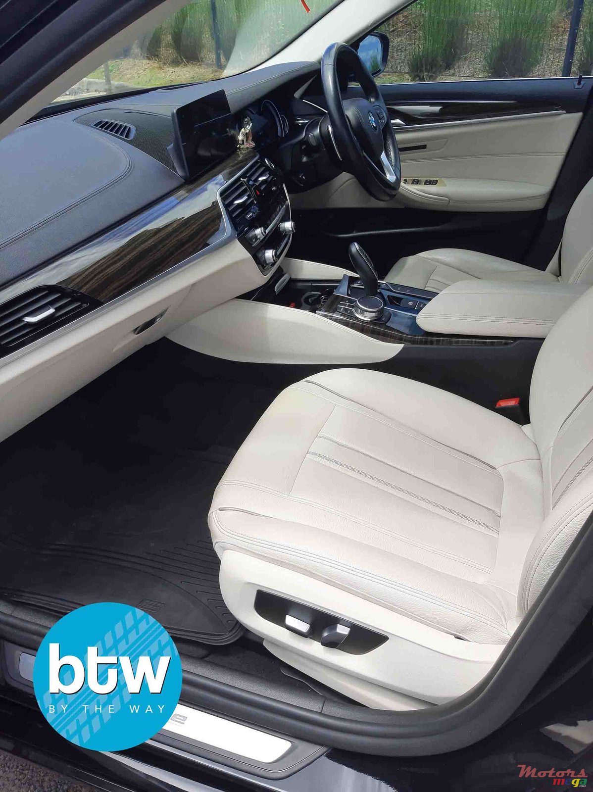 2019' BMW 530 photo #5