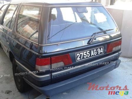 1994' Peugeot 405 photo #2