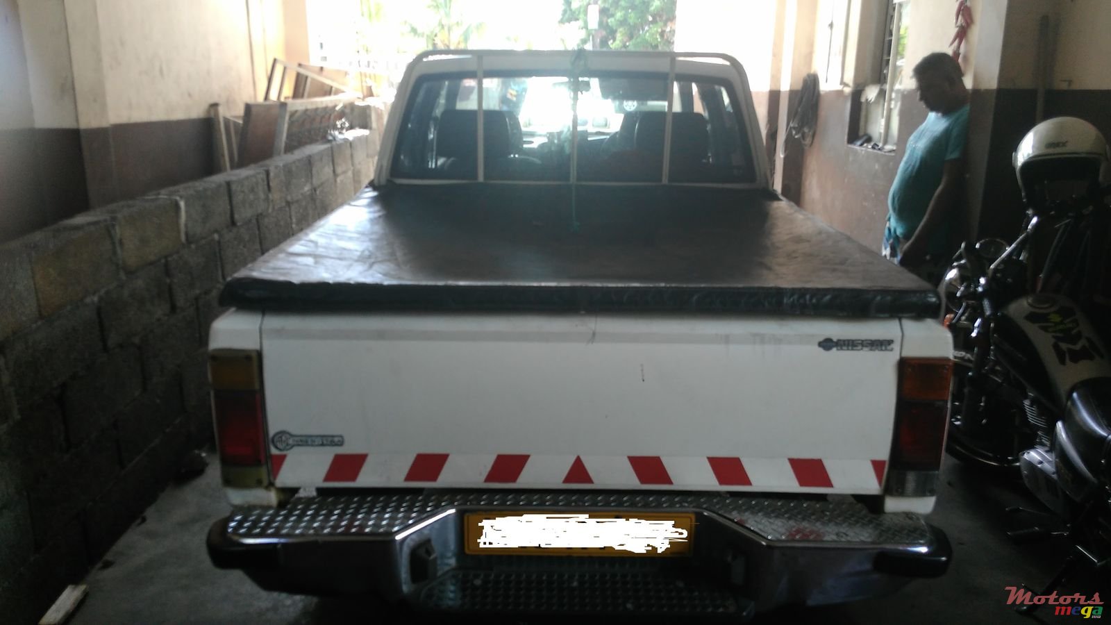 1997' Nissan Hardbody photo #2