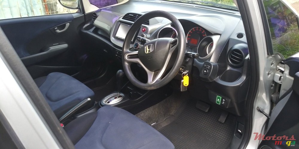 2011' Honda Fit 1.3 photo #5