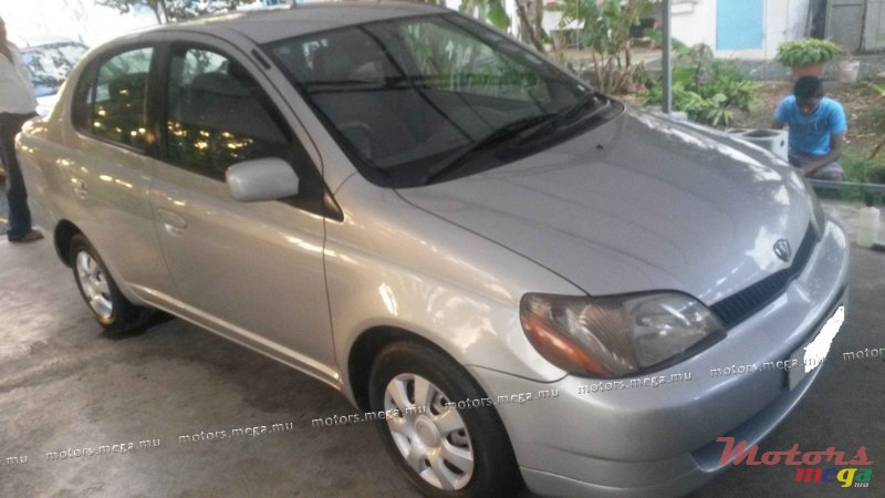 2001' Toyota photo #1