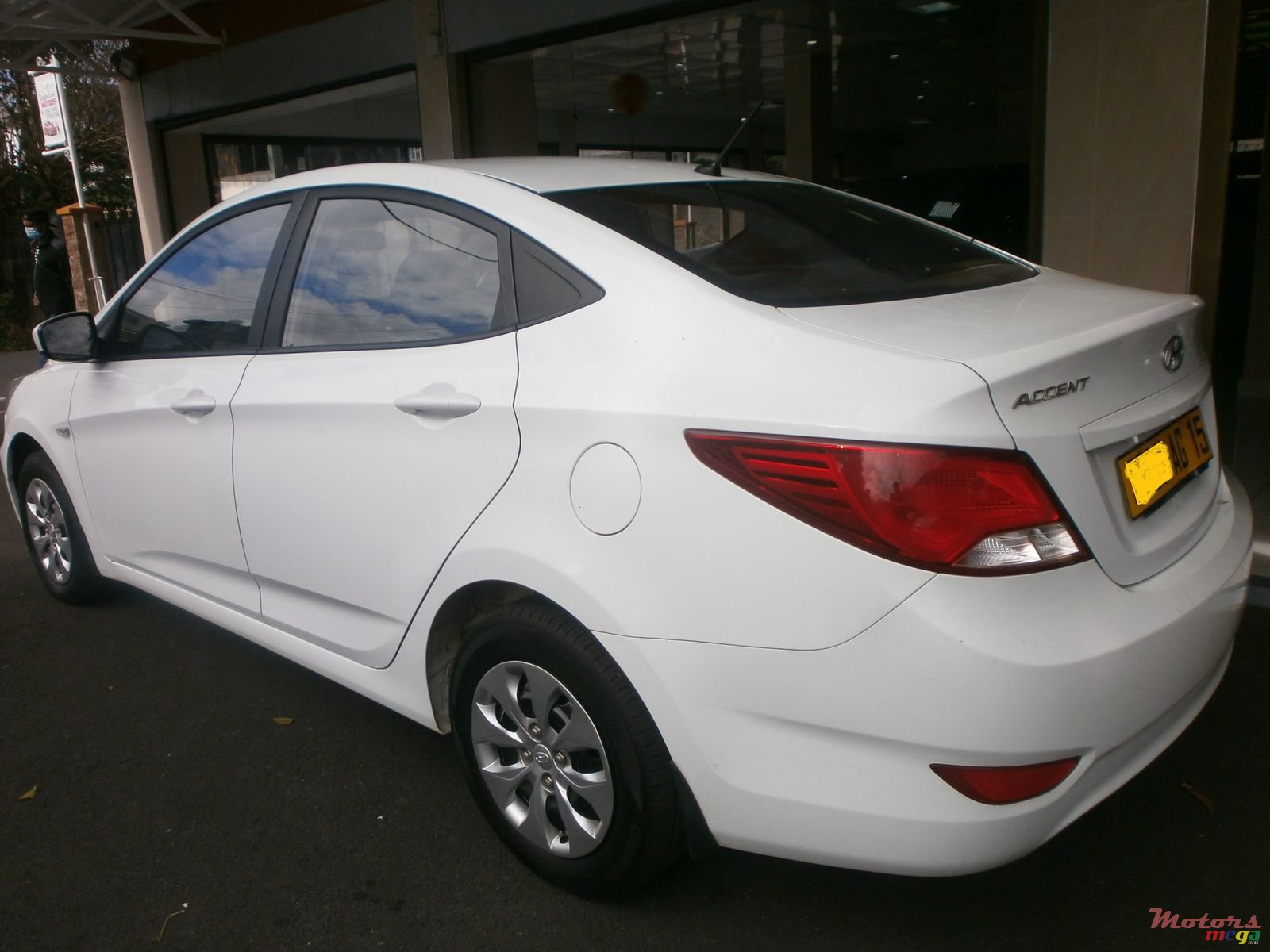 2015' Hyundai Accent photo #6