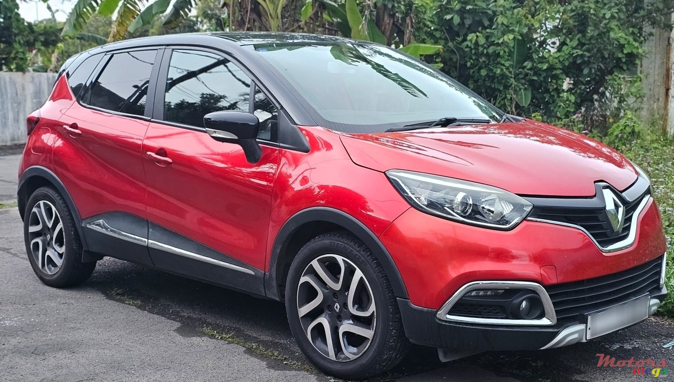 2015' Renault Captur photo #2