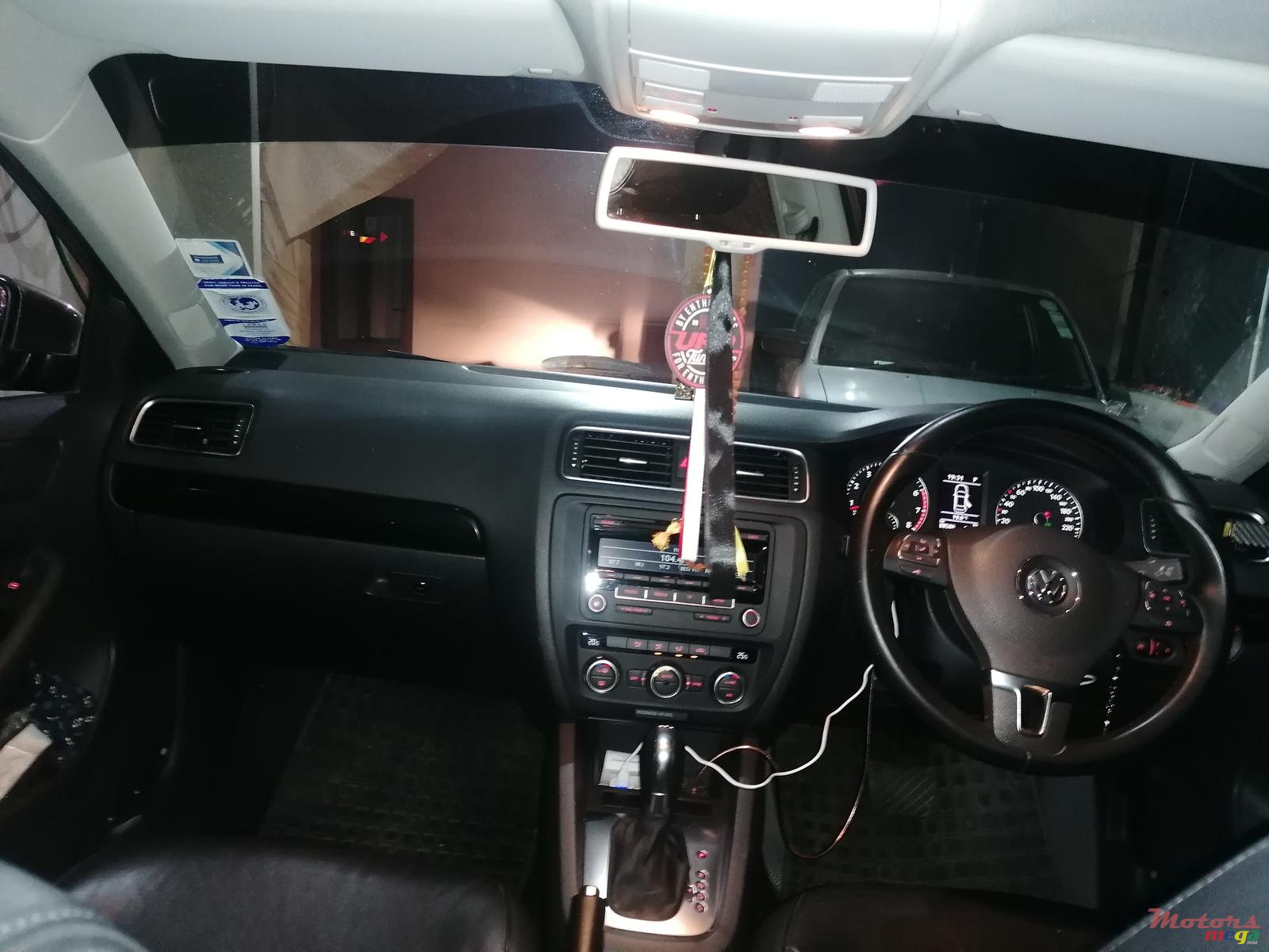 2013' Volkswagen Jetta photo #1