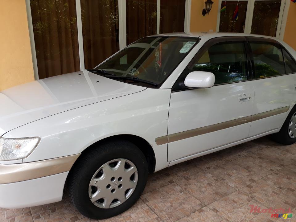 2000' Toyota Corona Premio photo #1