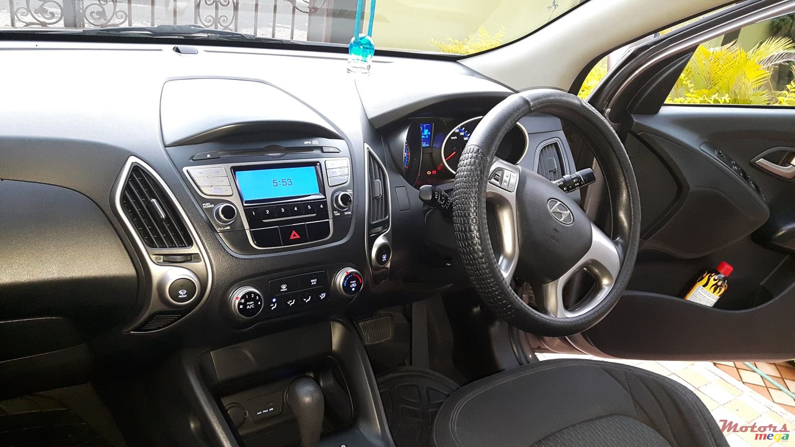 2010' Hyundai ix35 photo #2