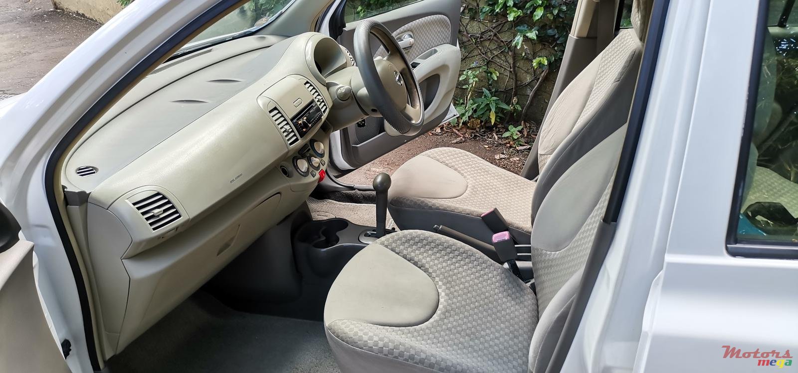 2009' Nissan March photo #3