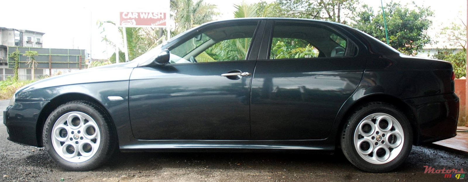 2006' Alfa Romeo 156 photo #2