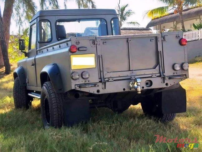 2000' Land Rover Defender 110 300tdi photo #2