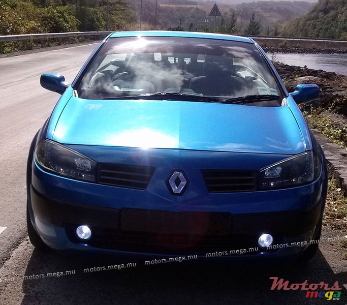 2006' Renault Megane Cabriolet Karmann Edition photo #4