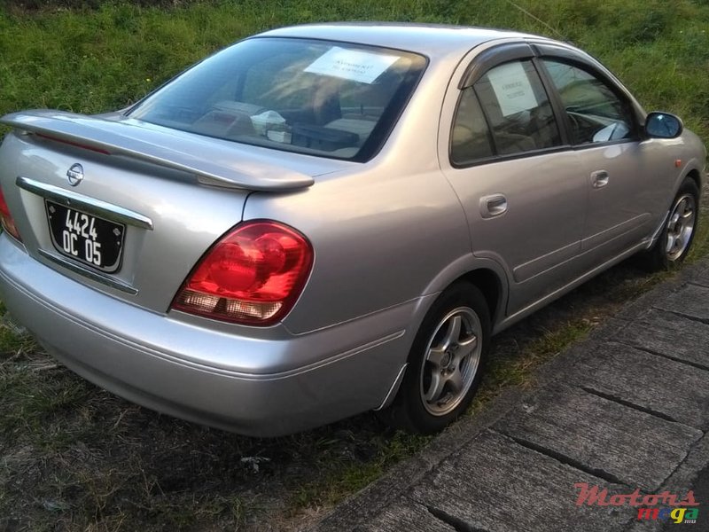 2005' Nissan Sunny photo #1