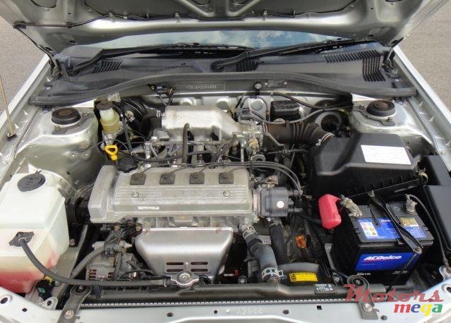 2001' Toyota Carina photo #3