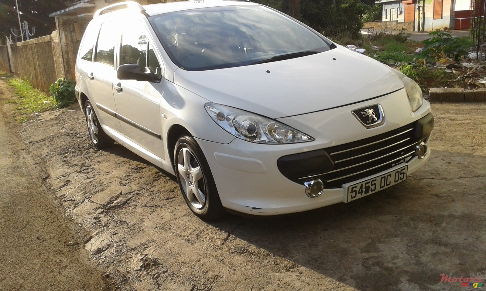 2005' Peugeot 307 photo #1