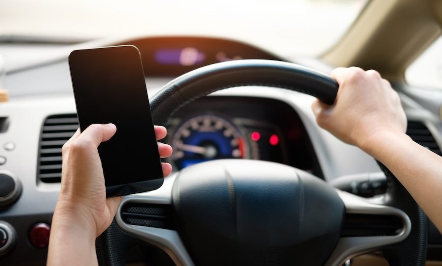Téléphone au volant : sanctions renforcées à partir du 10 juin