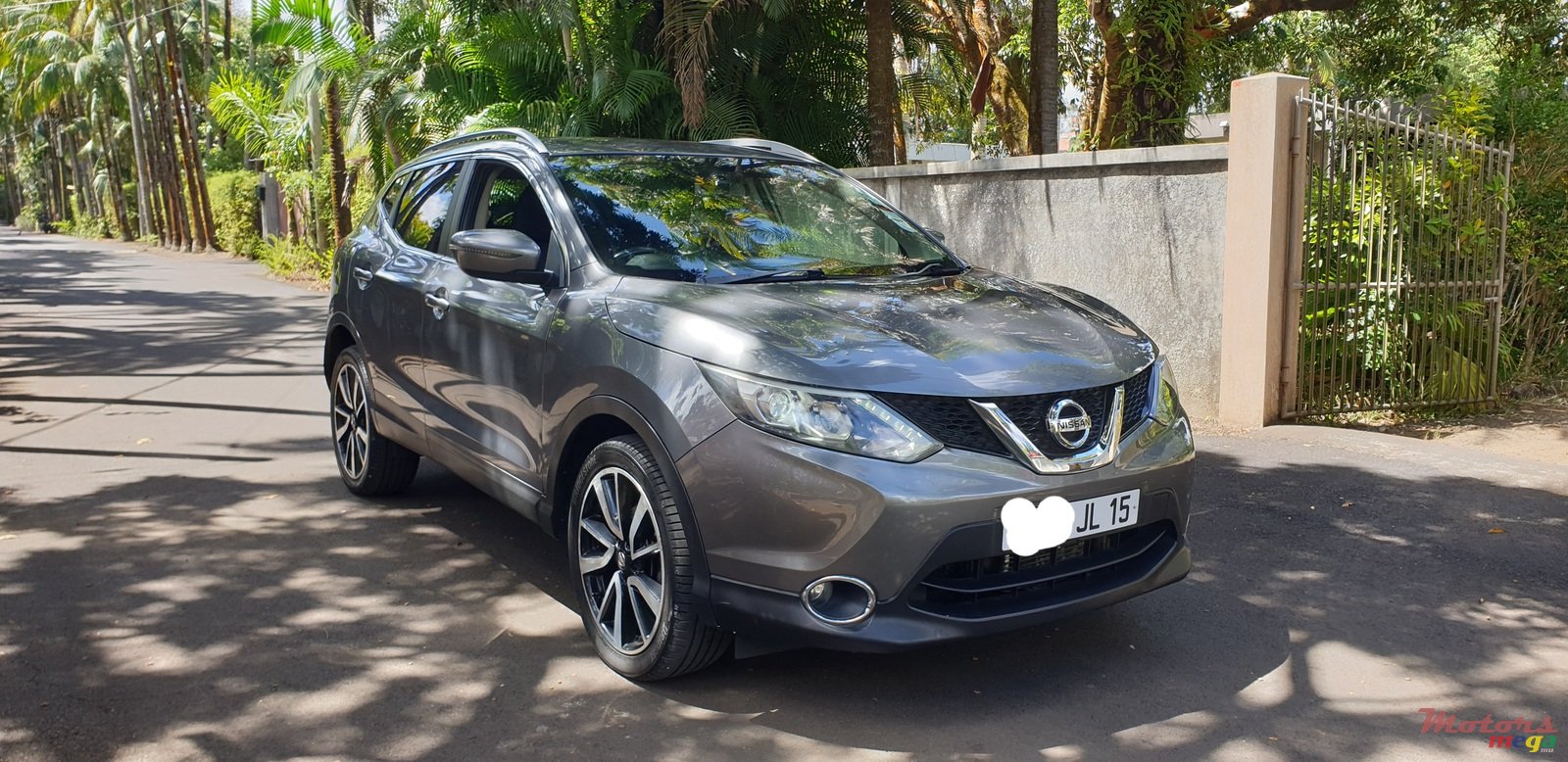 2015' Nissan Qashqai Acenta 1.6 TDI photo #1
