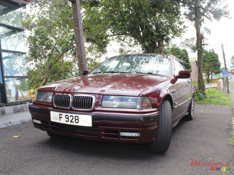 1996' BMW 318 photo #3