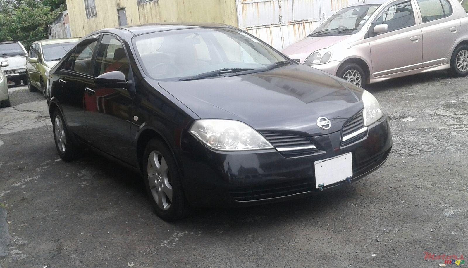 2002' Nissan Primera photo #1