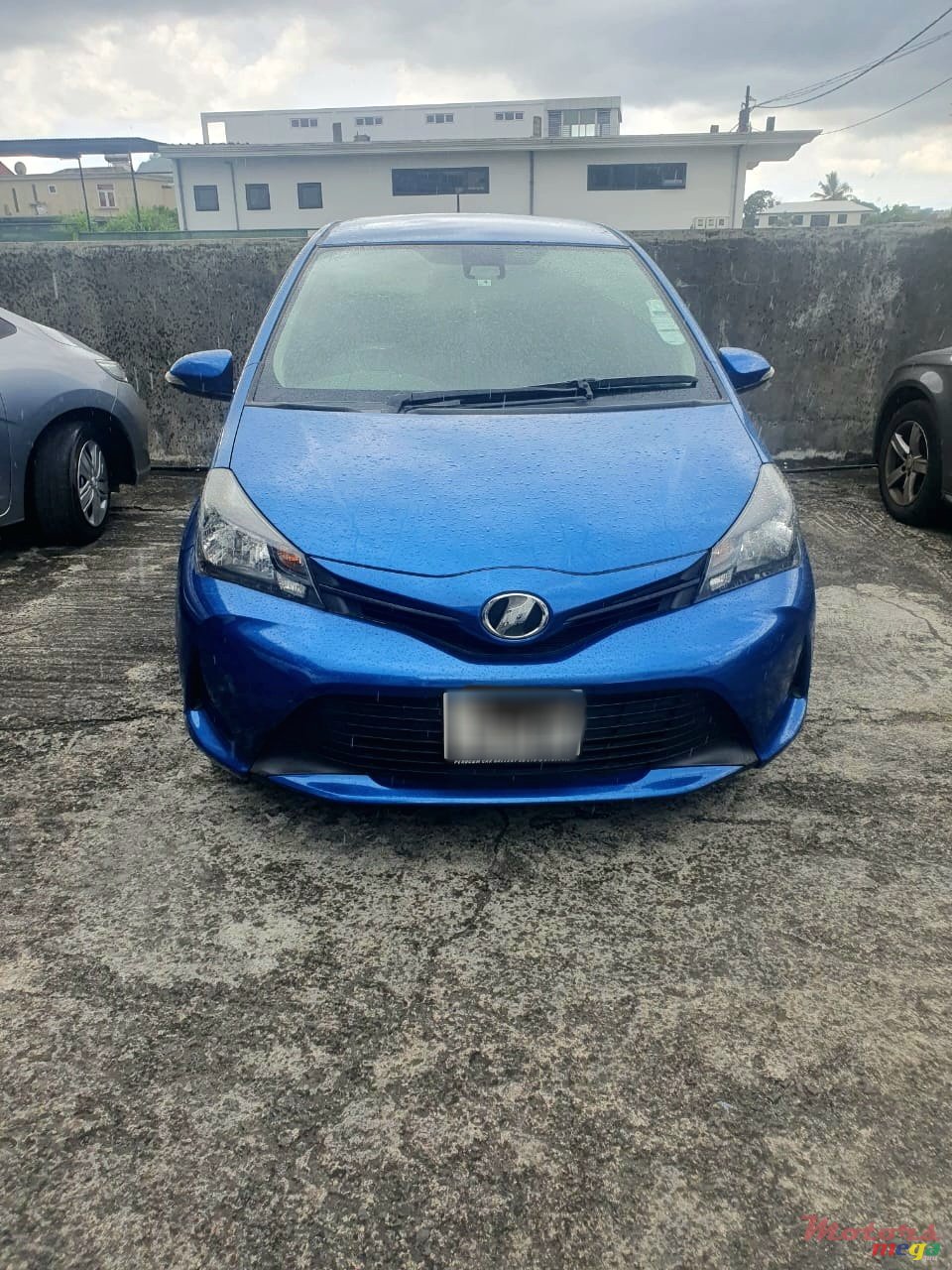 2016' Toyota Vitz photo #1