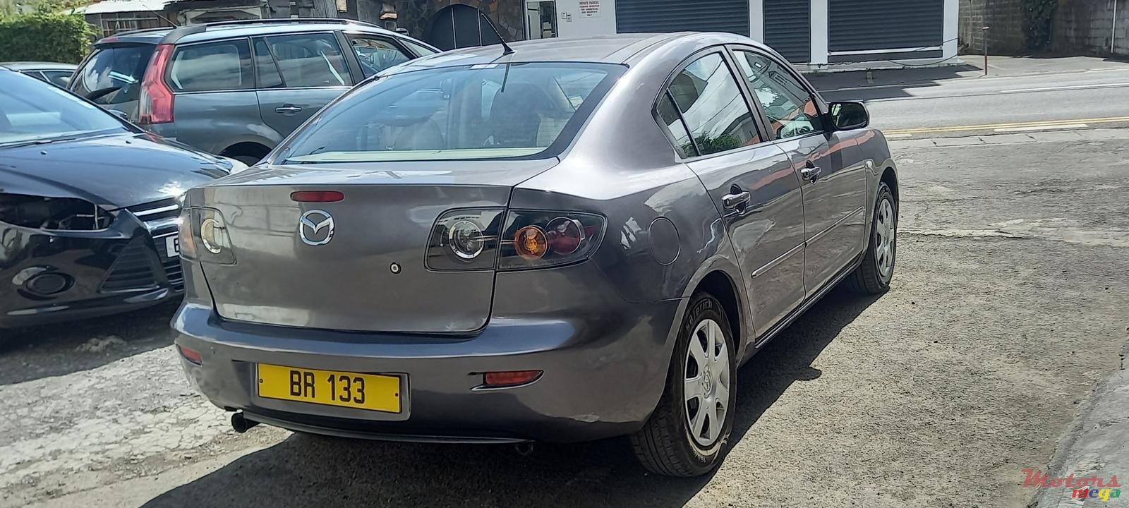 2005' Mazda 3 photo #4