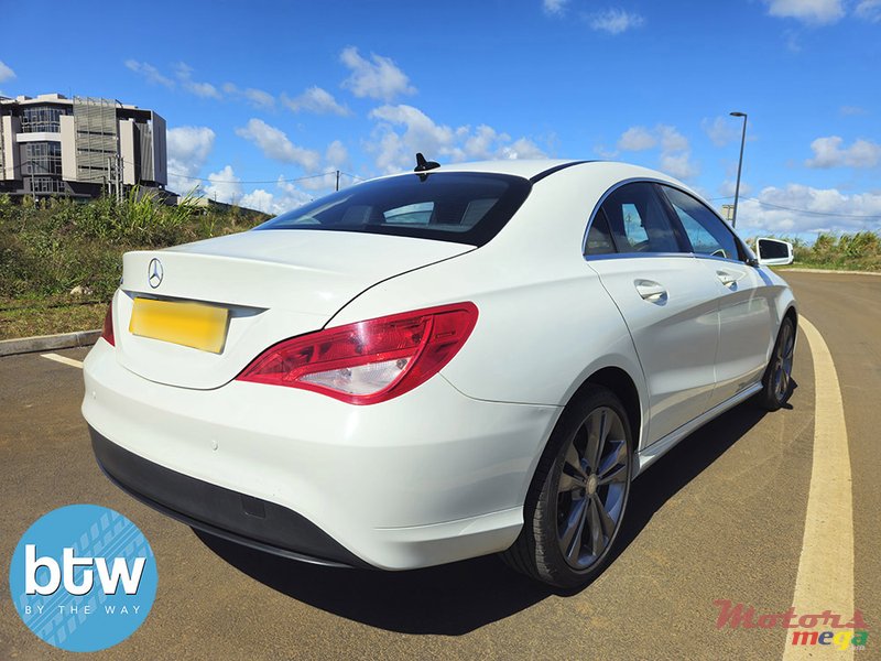 2014' Mercedes-Benz CLA 200 photo #3