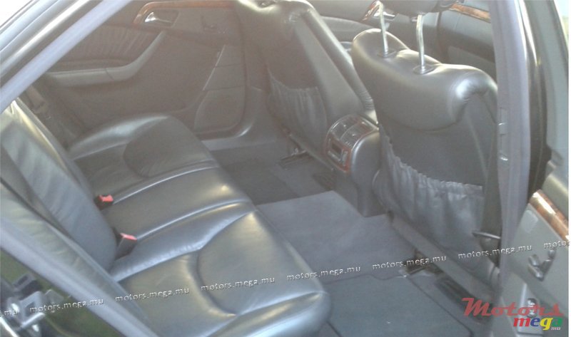 2002' Mercedes-Benz 320 photo #3