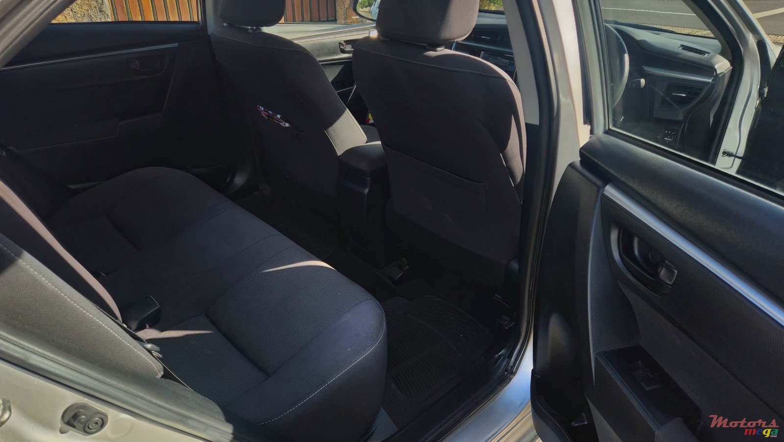 2016' Toyota Corolla photo #6