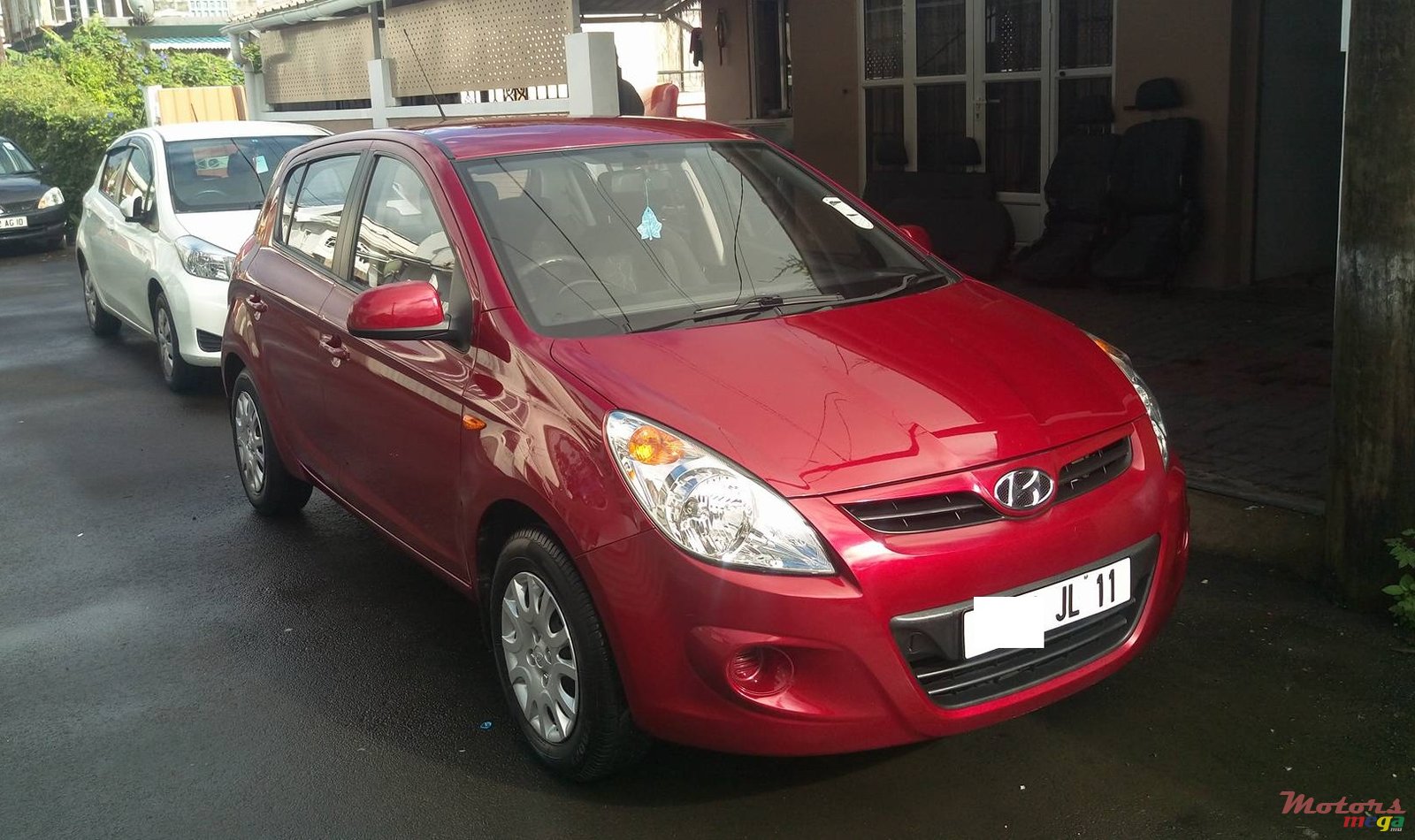 2011' Hyundai i20 photo #1