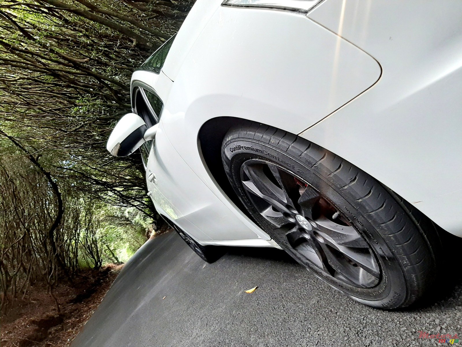 2012' Peugeot 508 photo #7