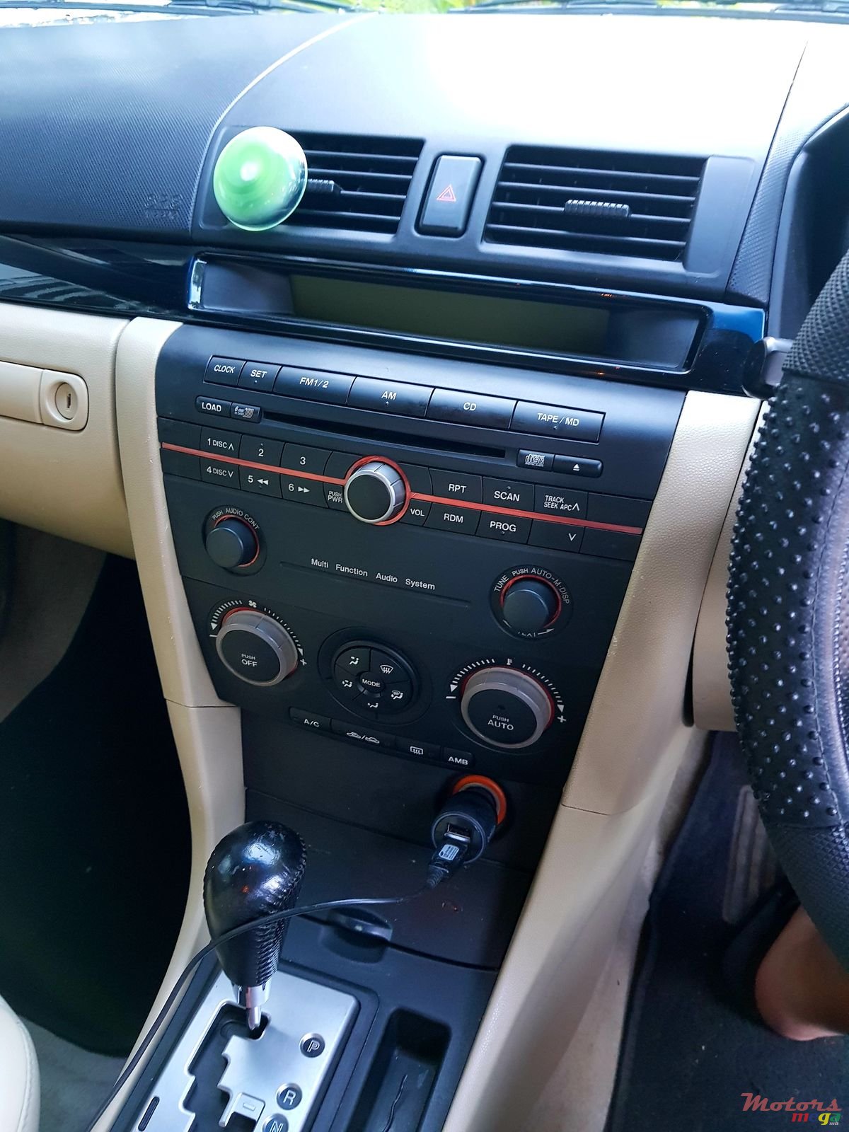 2004' Mazda 3 photo #6