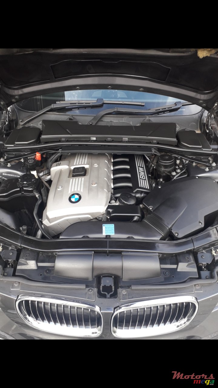 2005' BMW 3 Series photo #3