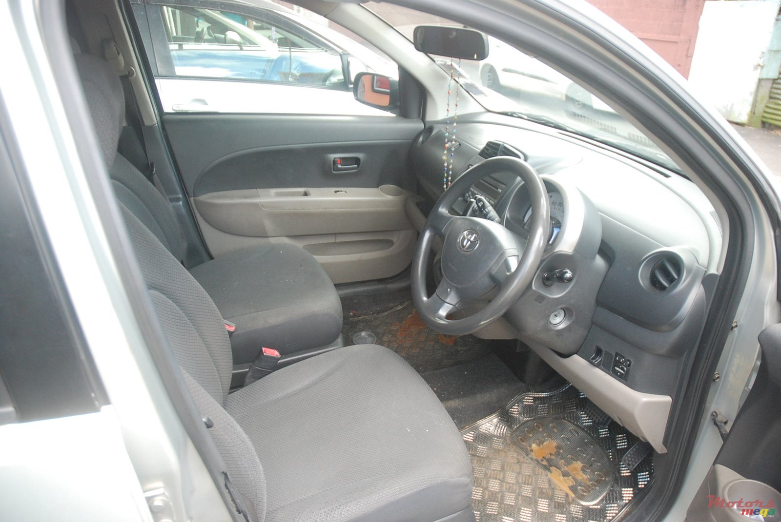 2006' Toyota photo #2