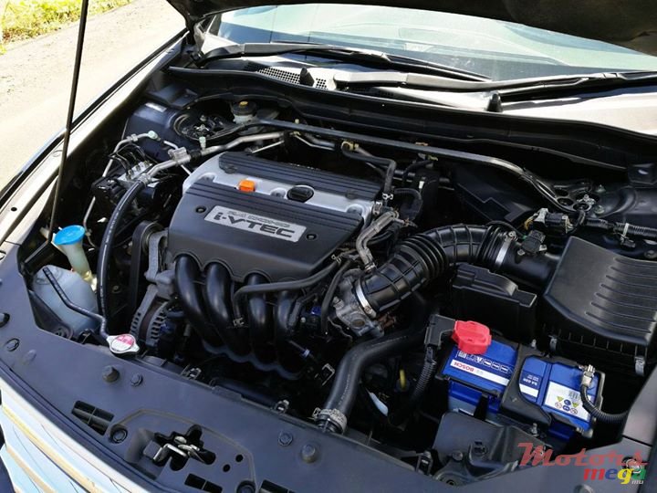 2010' Honda Accord photo #3