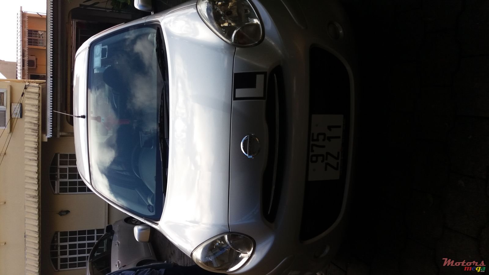 2011' Nissan March photo #1