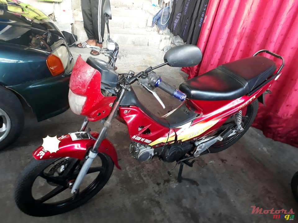 2004' Delta Mondial photo #2