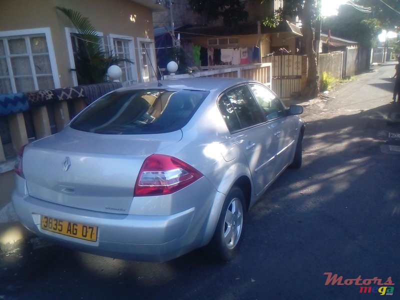 2007' Renault Megane photo #3