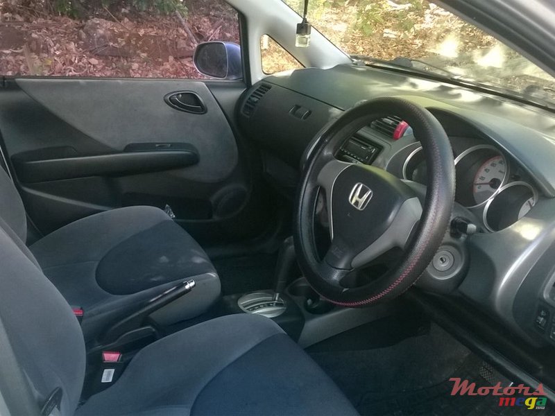 2006' Honda Fit photo #3