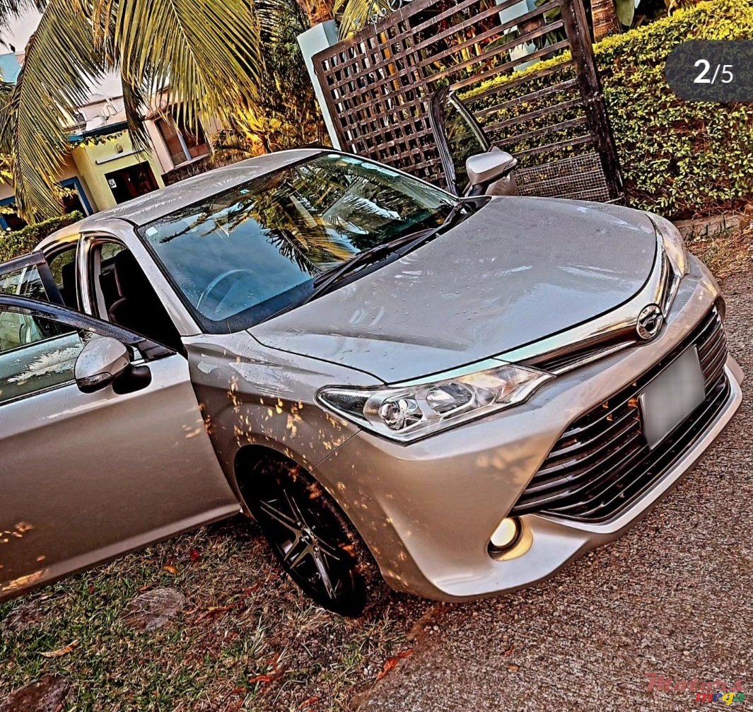 2015' Toyota AXIØ LIMITED EDITION photo #4
