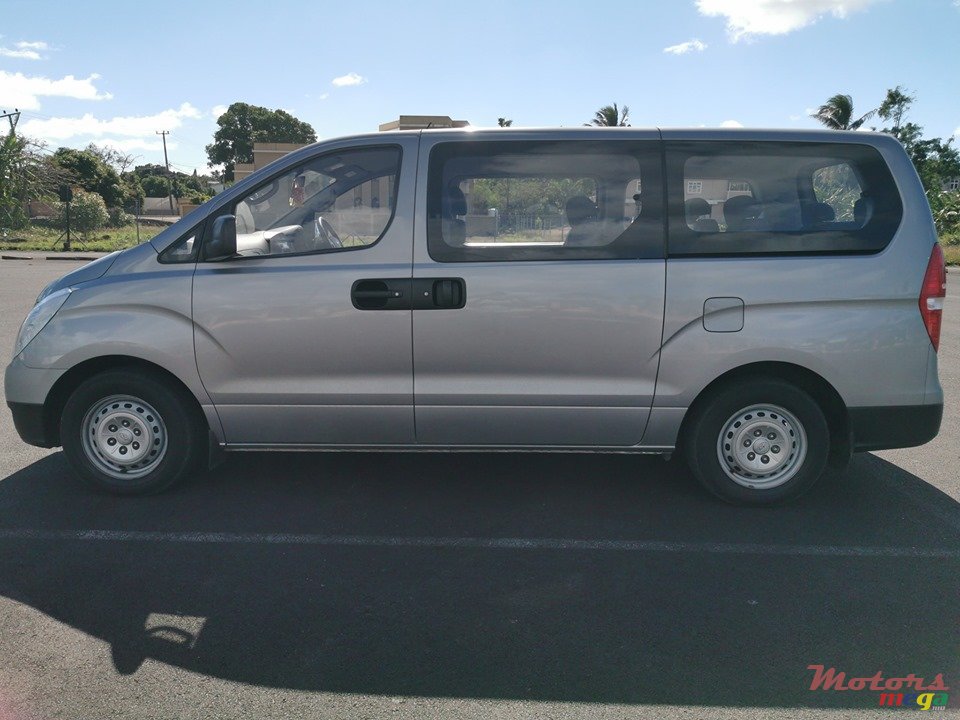 2016' Hyundai H-1 photo #4