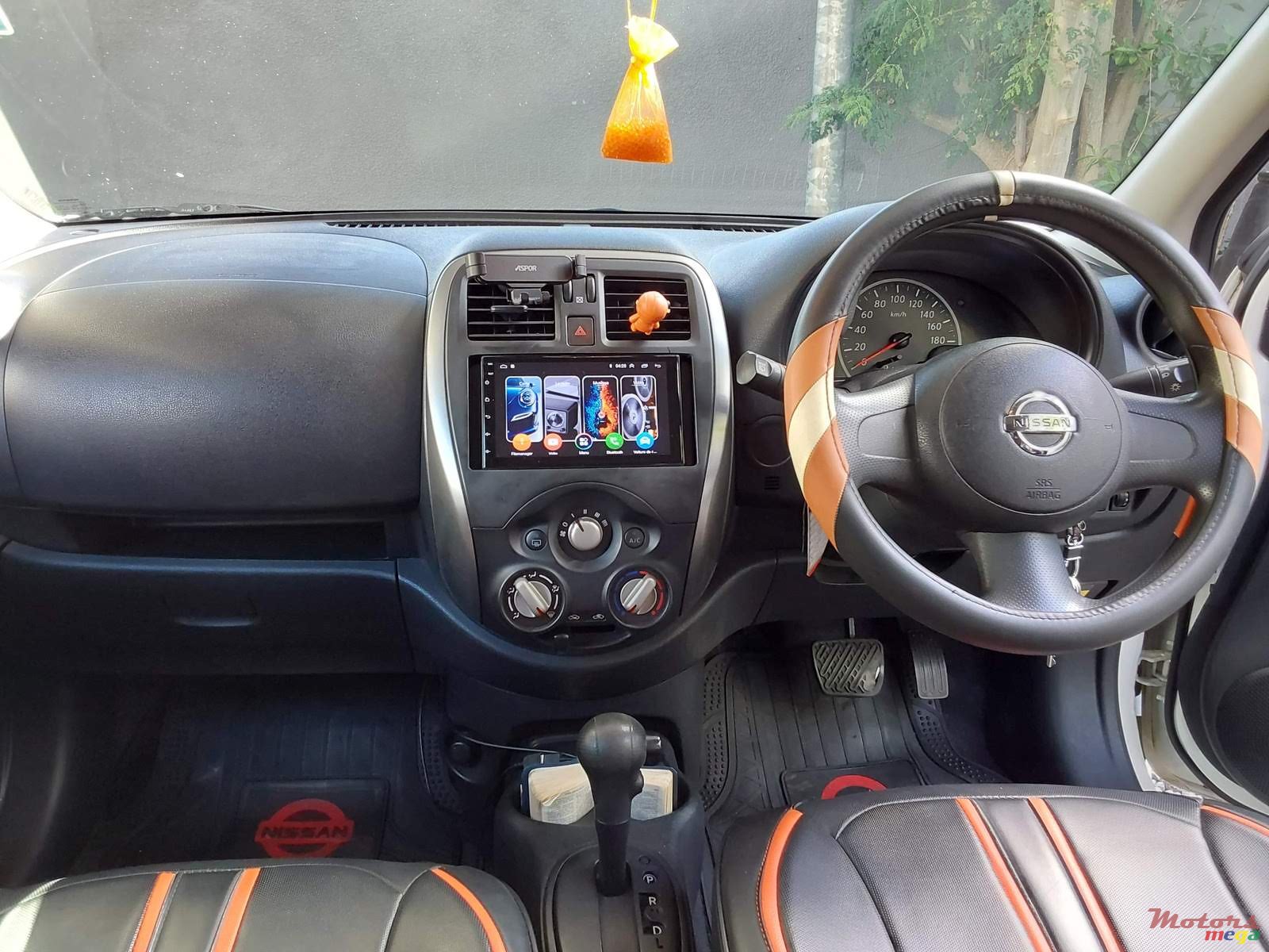 2015' Nissan March photo #3