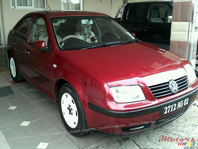 2002' Volkswagen new paint photo #1