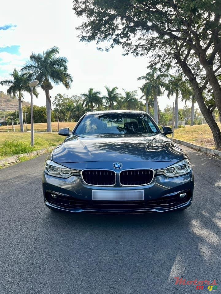 2015' BMW 320 photo #2