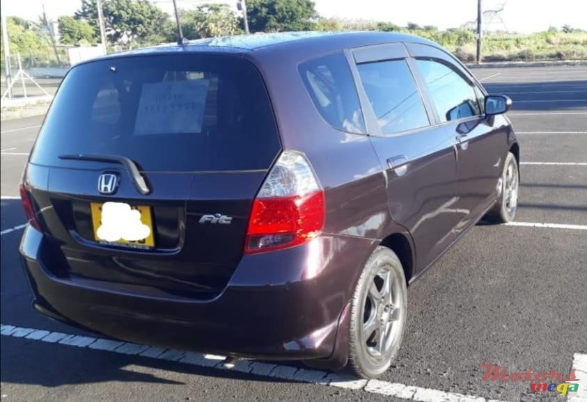 2006' Honda Fit photo #1