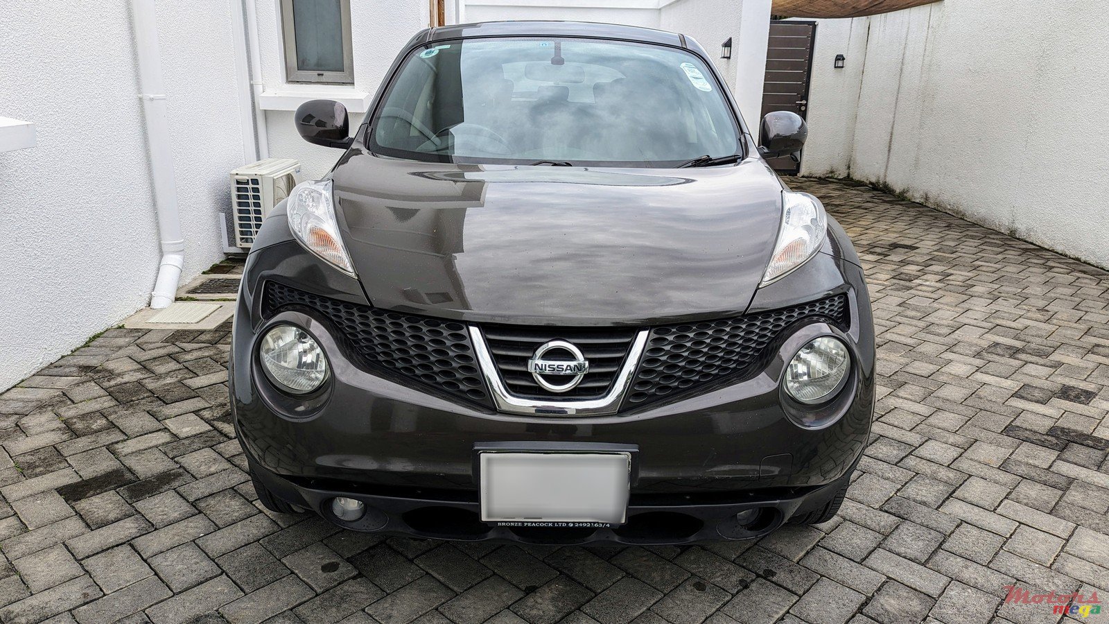 2012' Nissan Juke photo #2