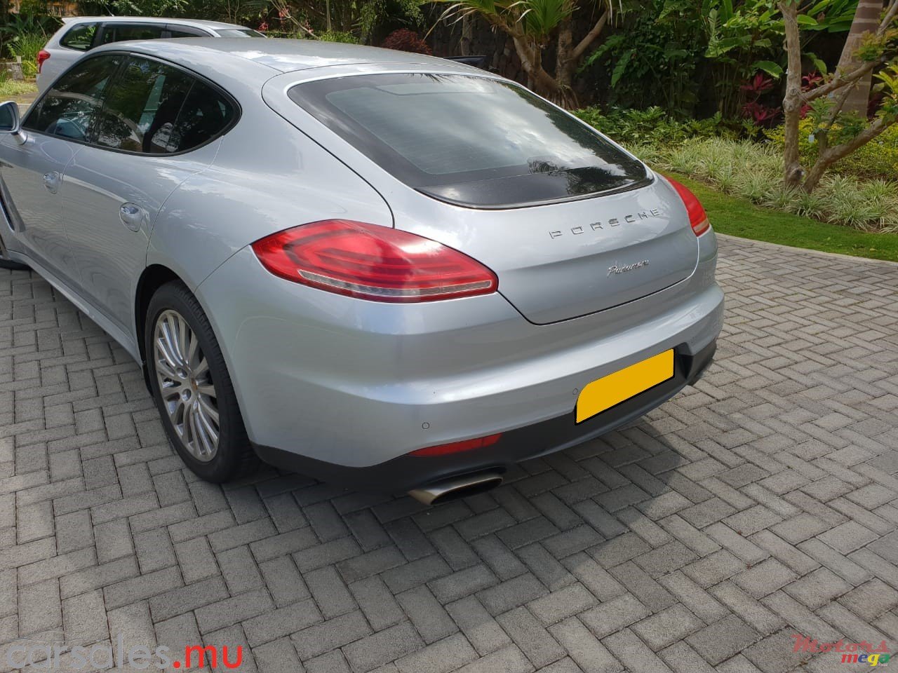 2014' Porsche Panamera photo #4