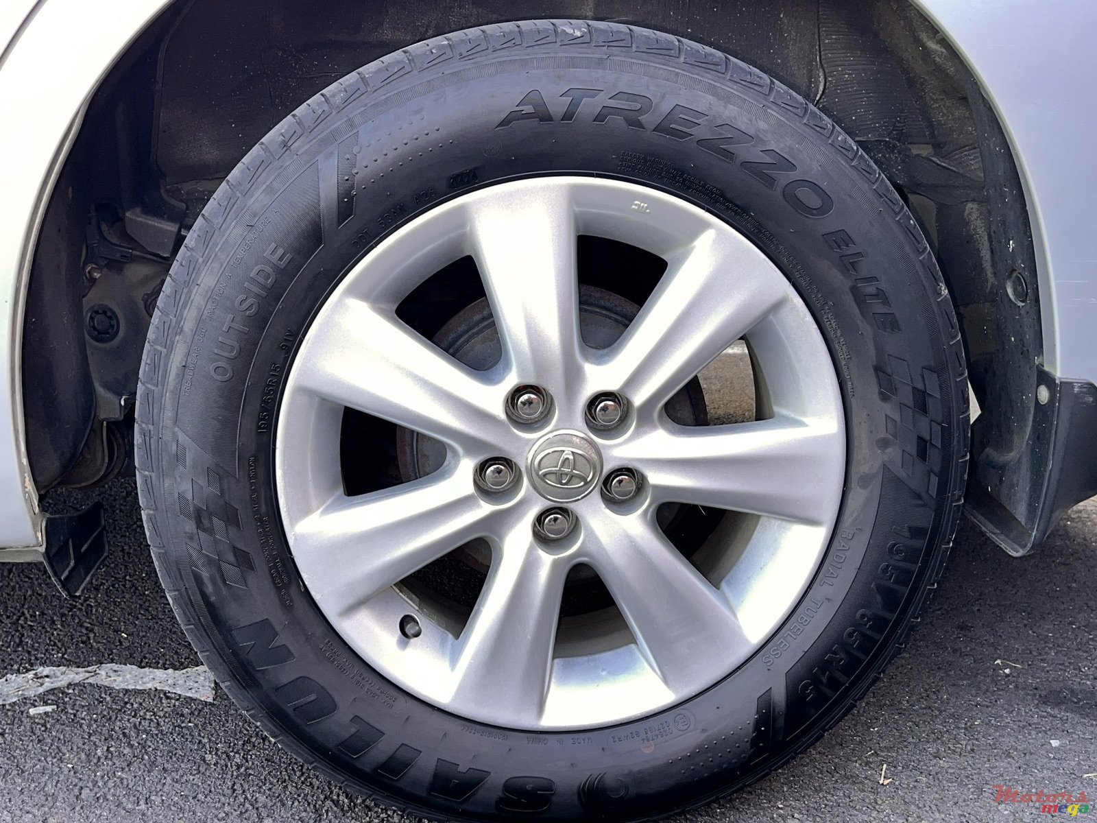 2017' Toyota Premio New Shape photo #4