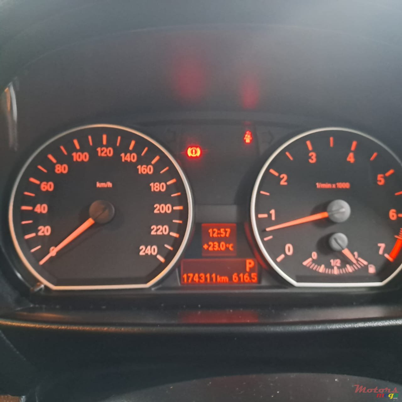 2011' BMW 116 photo #7